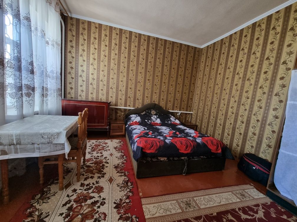 Сдам комнату в Доме, р-н Красного Камня!