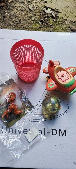 Віддам безкоштовно різні іграшки для дітей