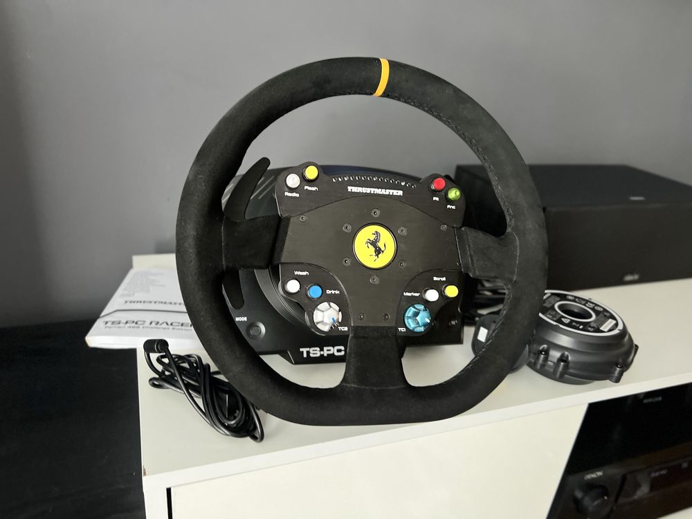 Kierownica Thrustmaster TS-PC Racer Ferrari 488 - stan idealny
