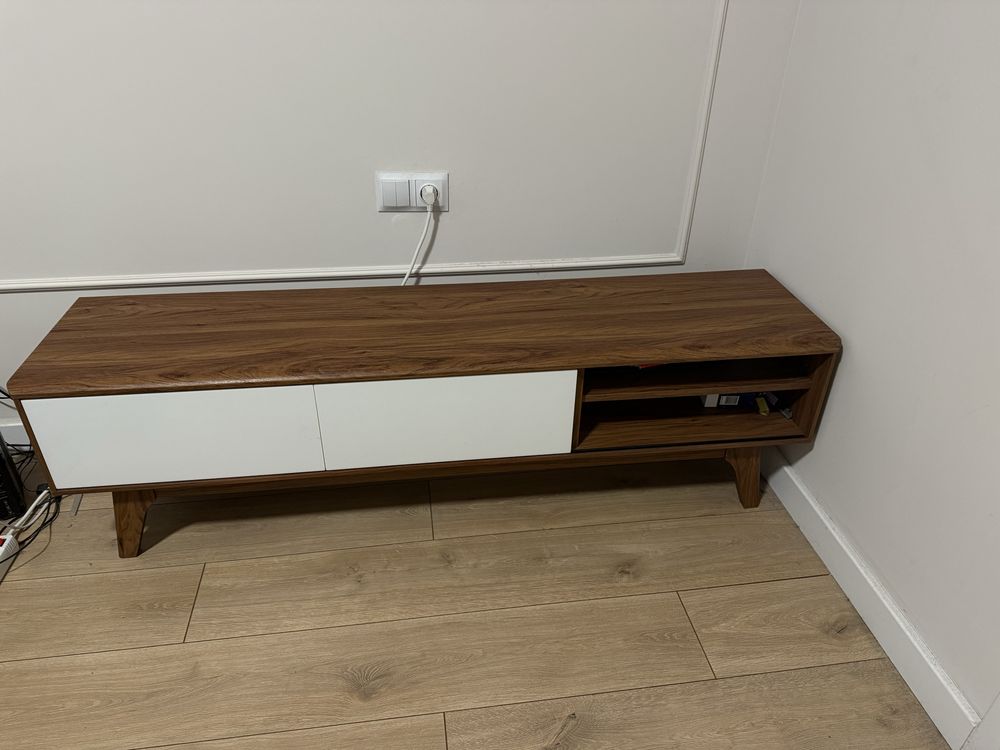Szafka RTV do TV max 70”
