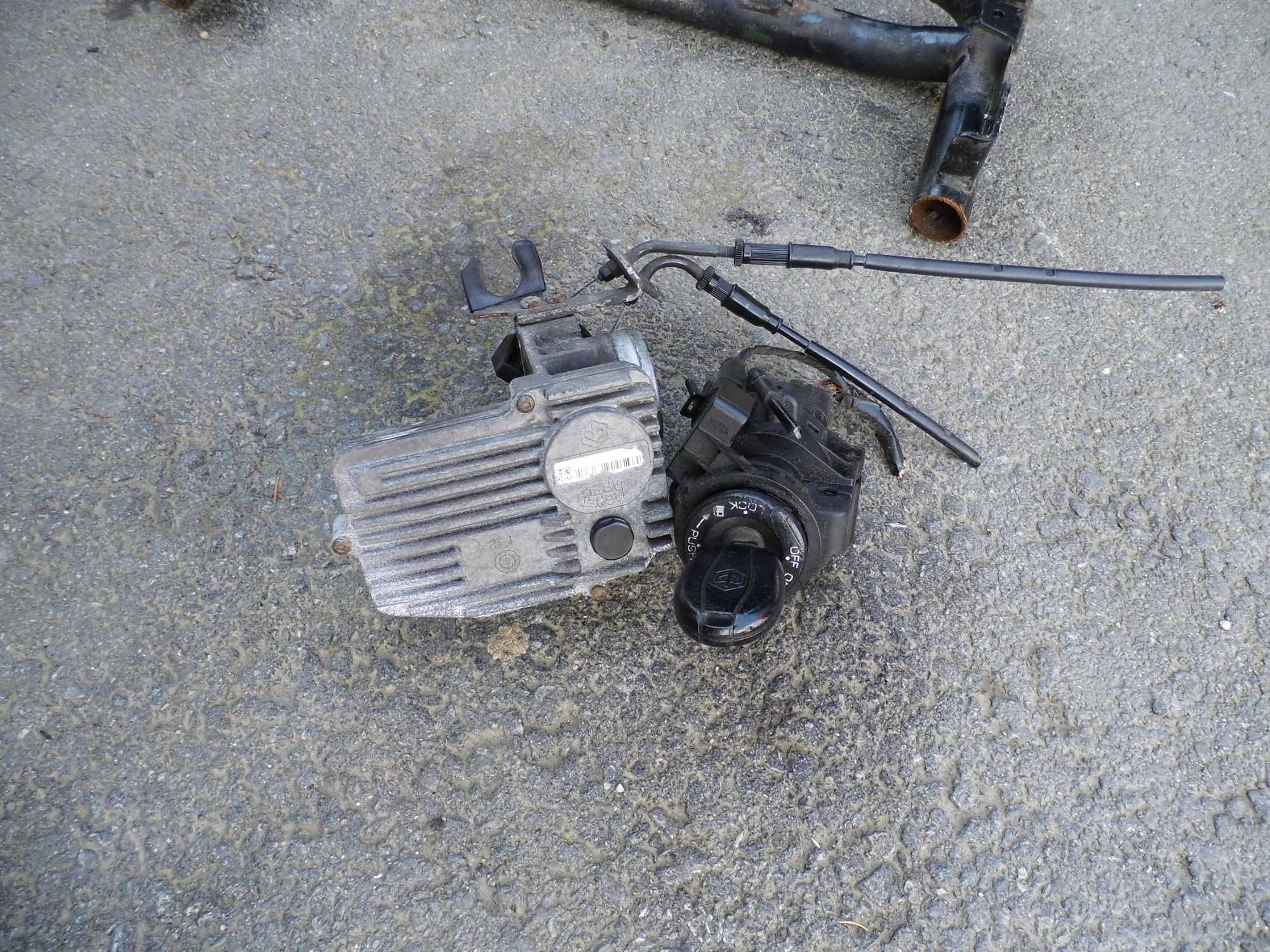 PIAGGIO MP3 500 ZESTAW STARTOWY stacyjka + kluczyk + przepustnica immo