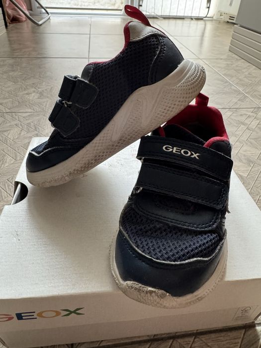 Дитячі кросівки Geox р. 24.  Оригінал, в гарному стані