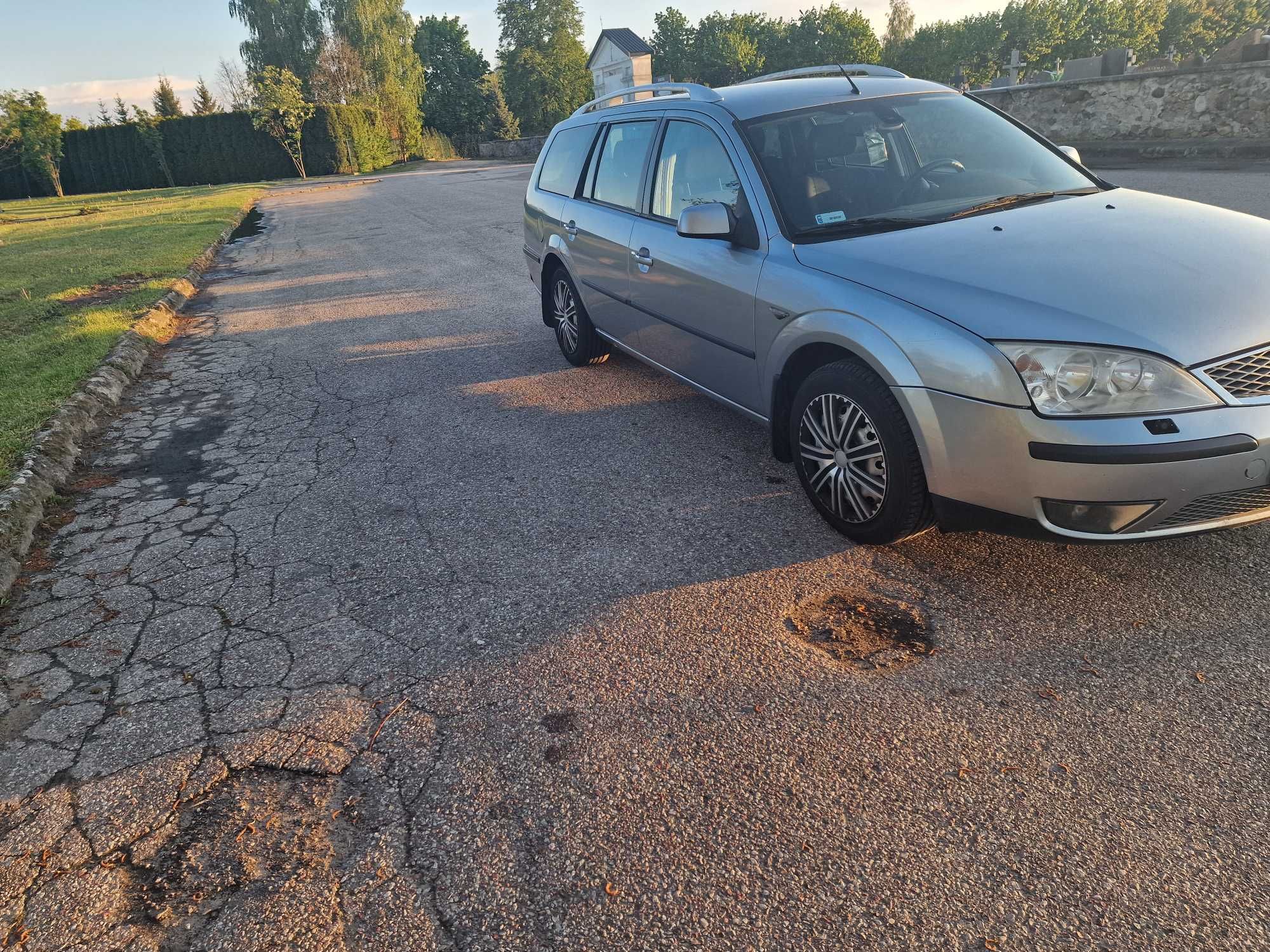 Sprzedam Mondeo mk3 2.0 pb/lpg 2006 r kombi w fajnym stanie