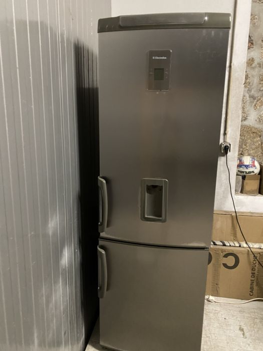 Frigorifico Combinado Electrolux Cinzento