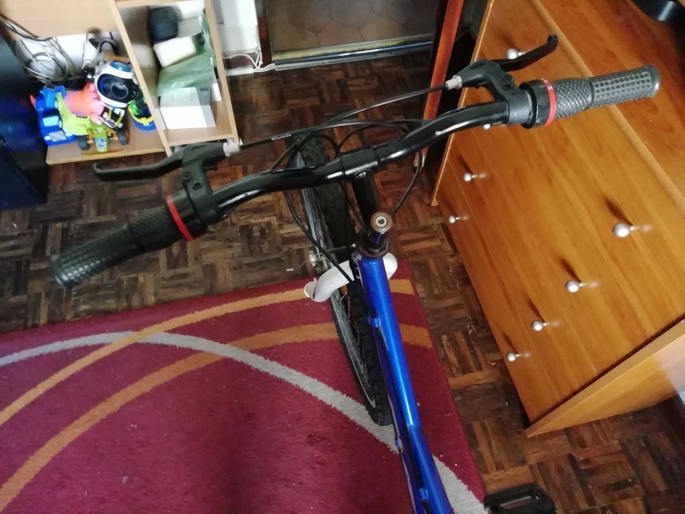 Bicicleta roda 26 Emt azul