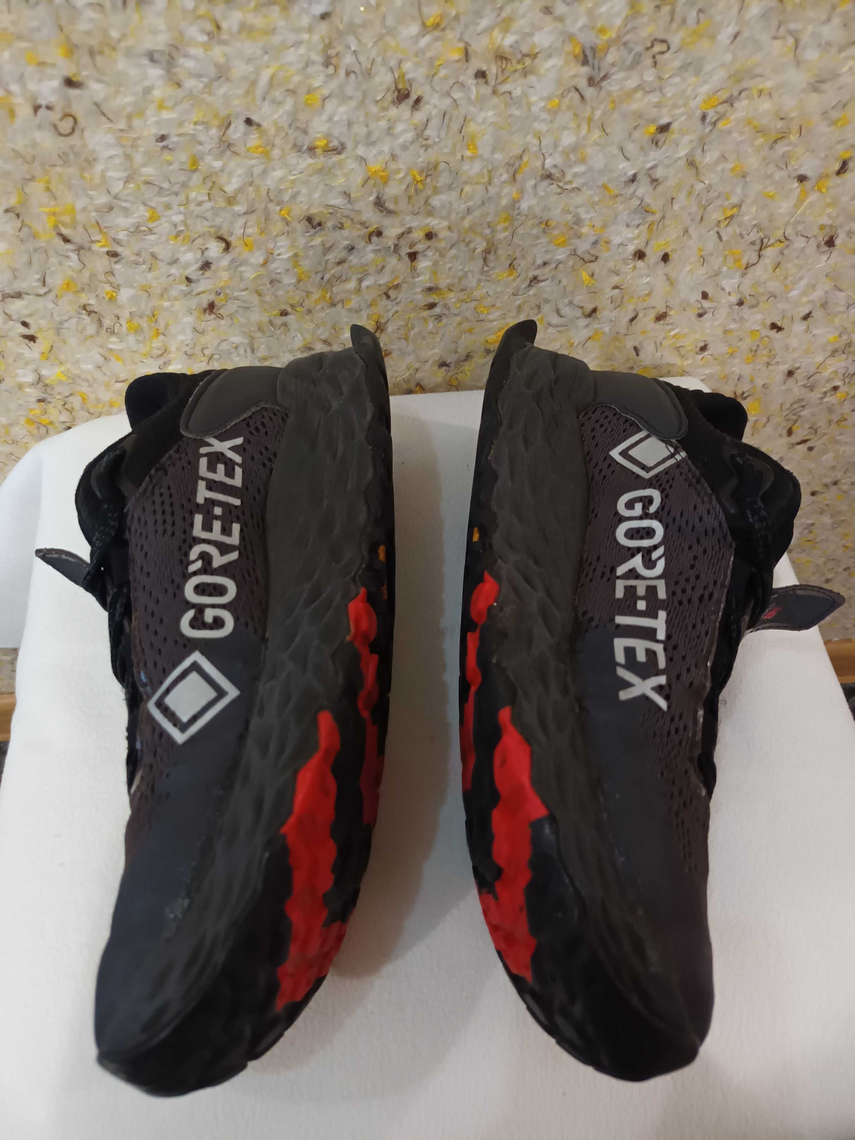 Кроссовки  New balance gore-tex  Model Hierro