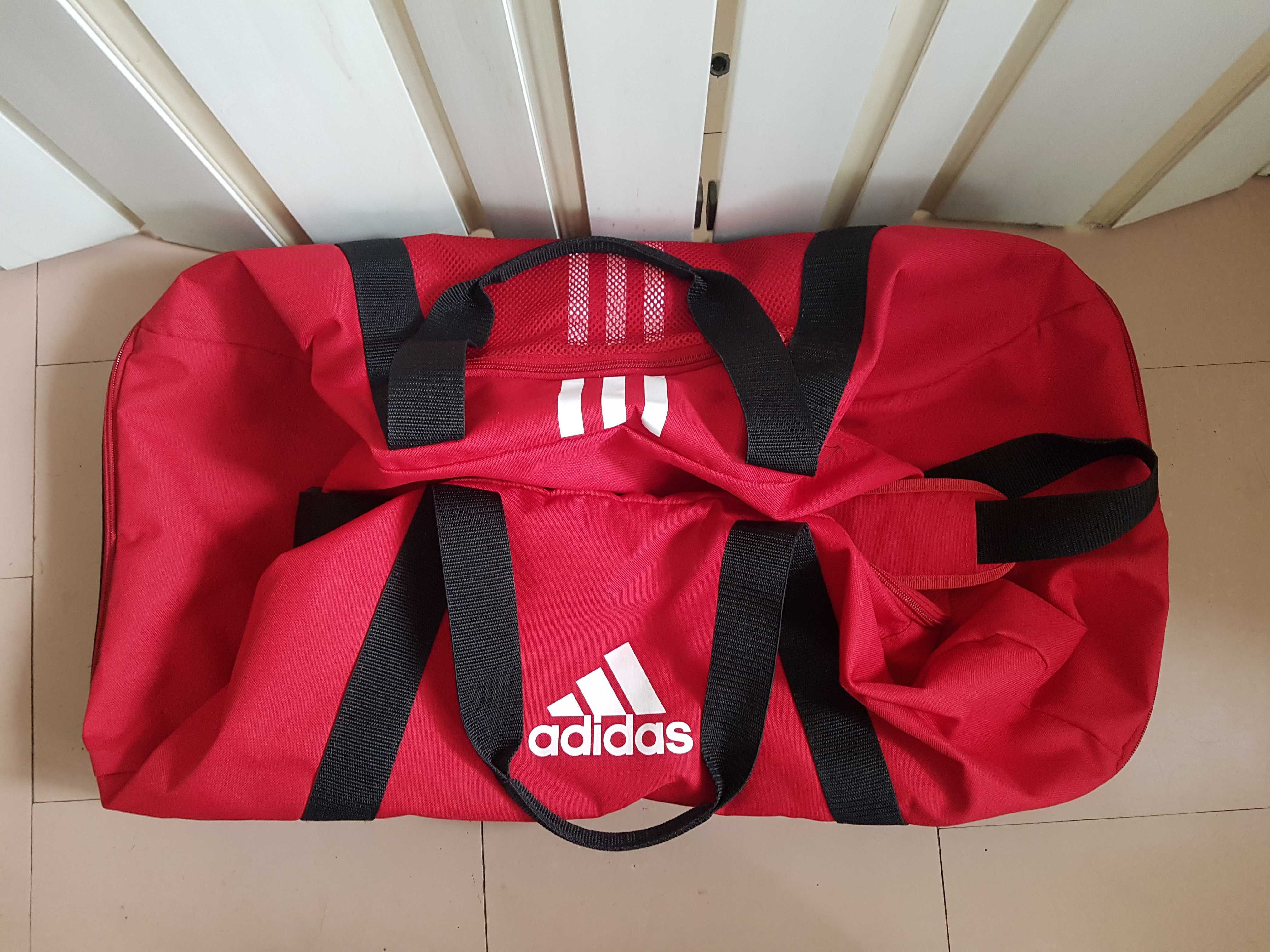 Duża torba sportowa ADIDAS oryginalna  .