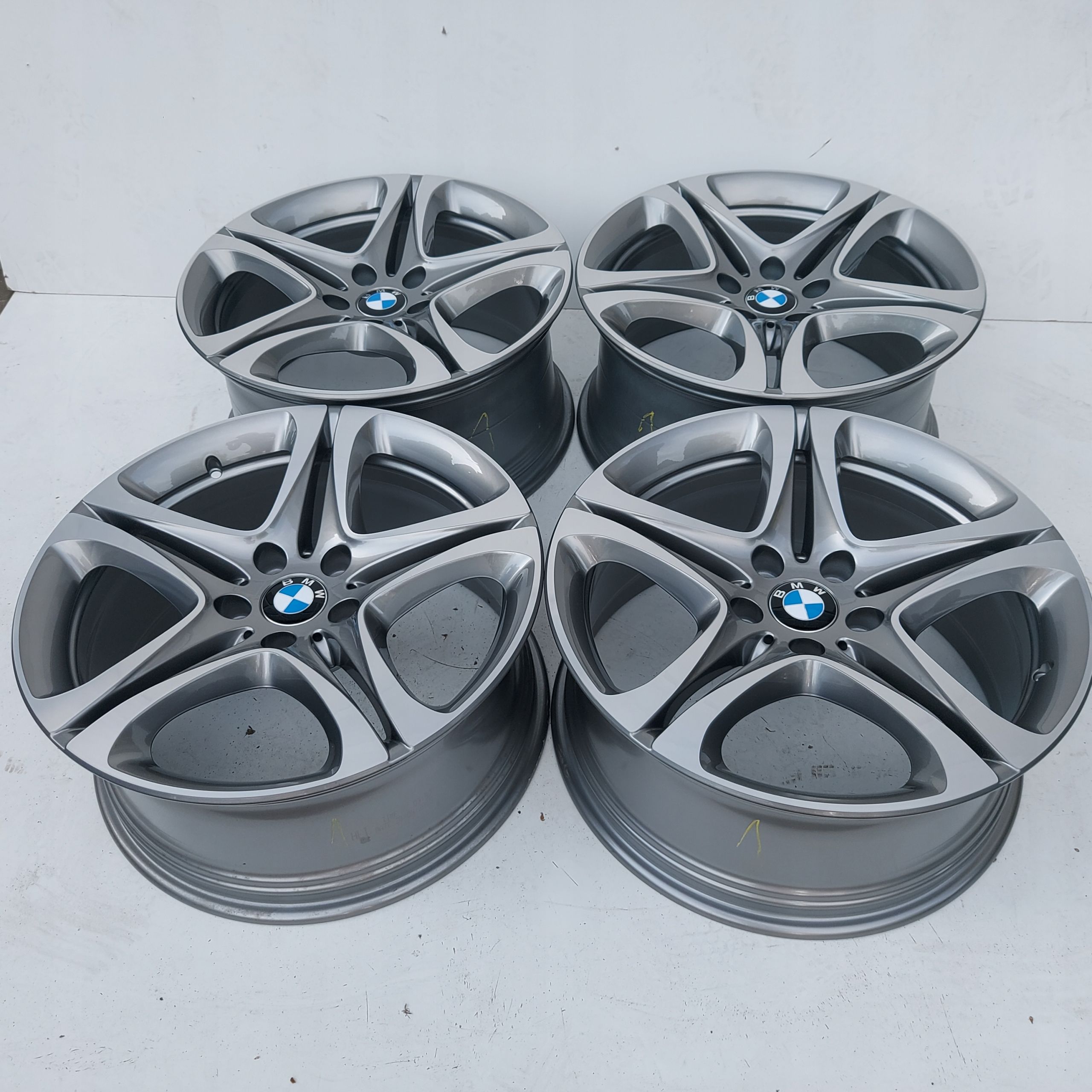 BMW F10 F11 F12 F13 F01 F30 F31 X3 F25 5x120 19''