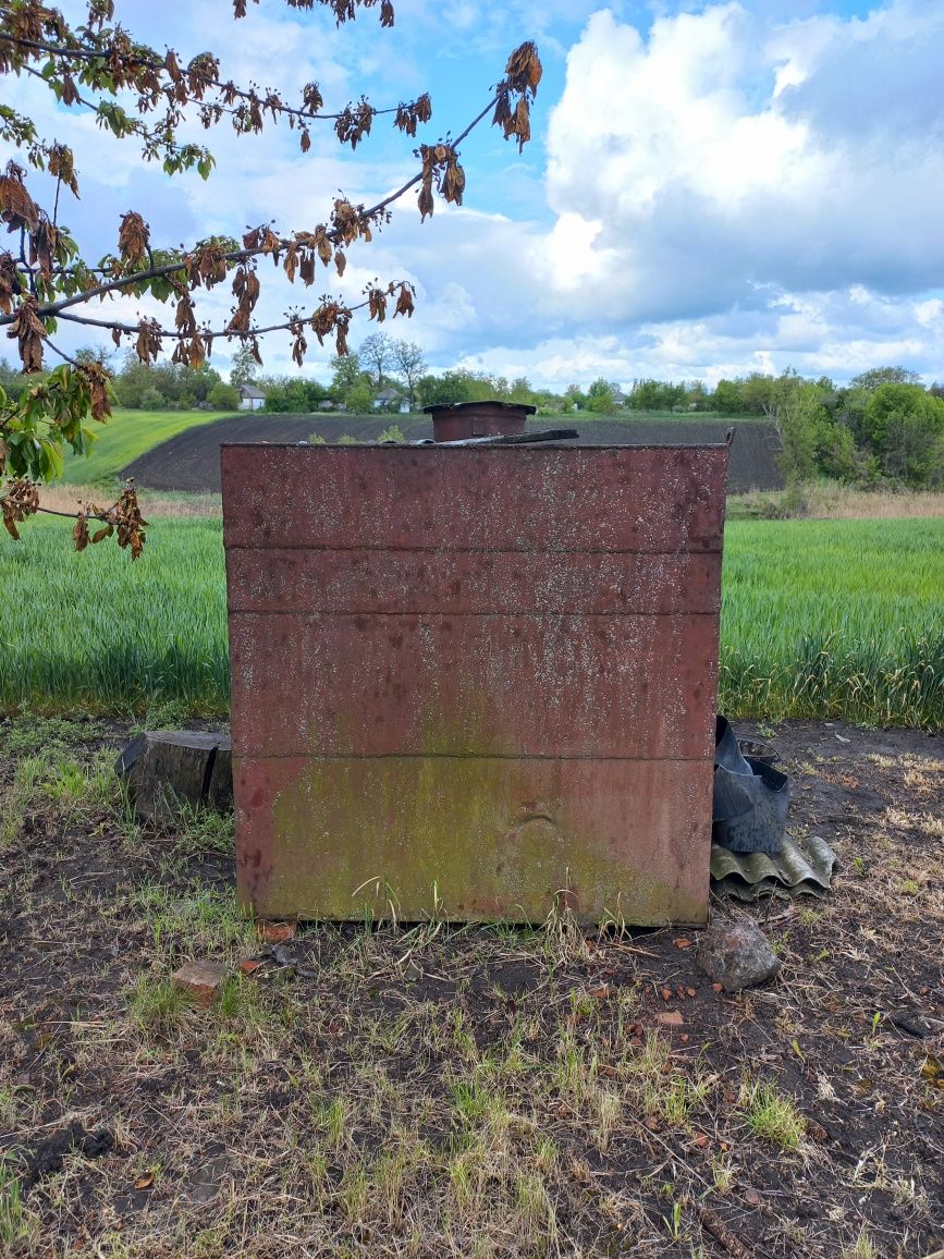 В продаже бак на 3 куб