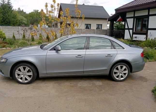Sprzedam Audi a4 b8 2.0tdi sedan