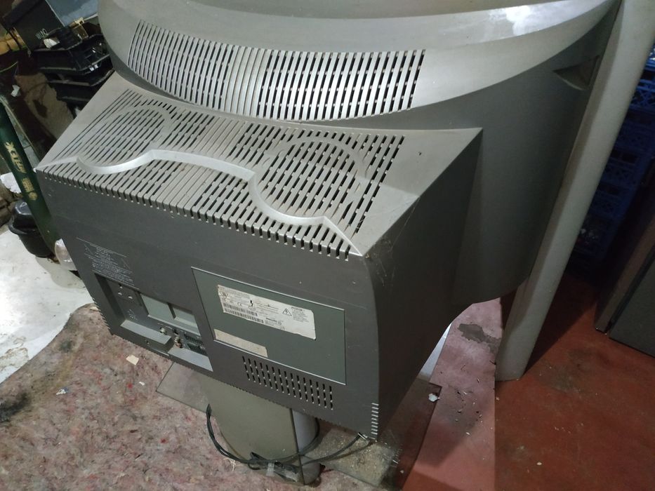 Телевизор Филипс. Бу.