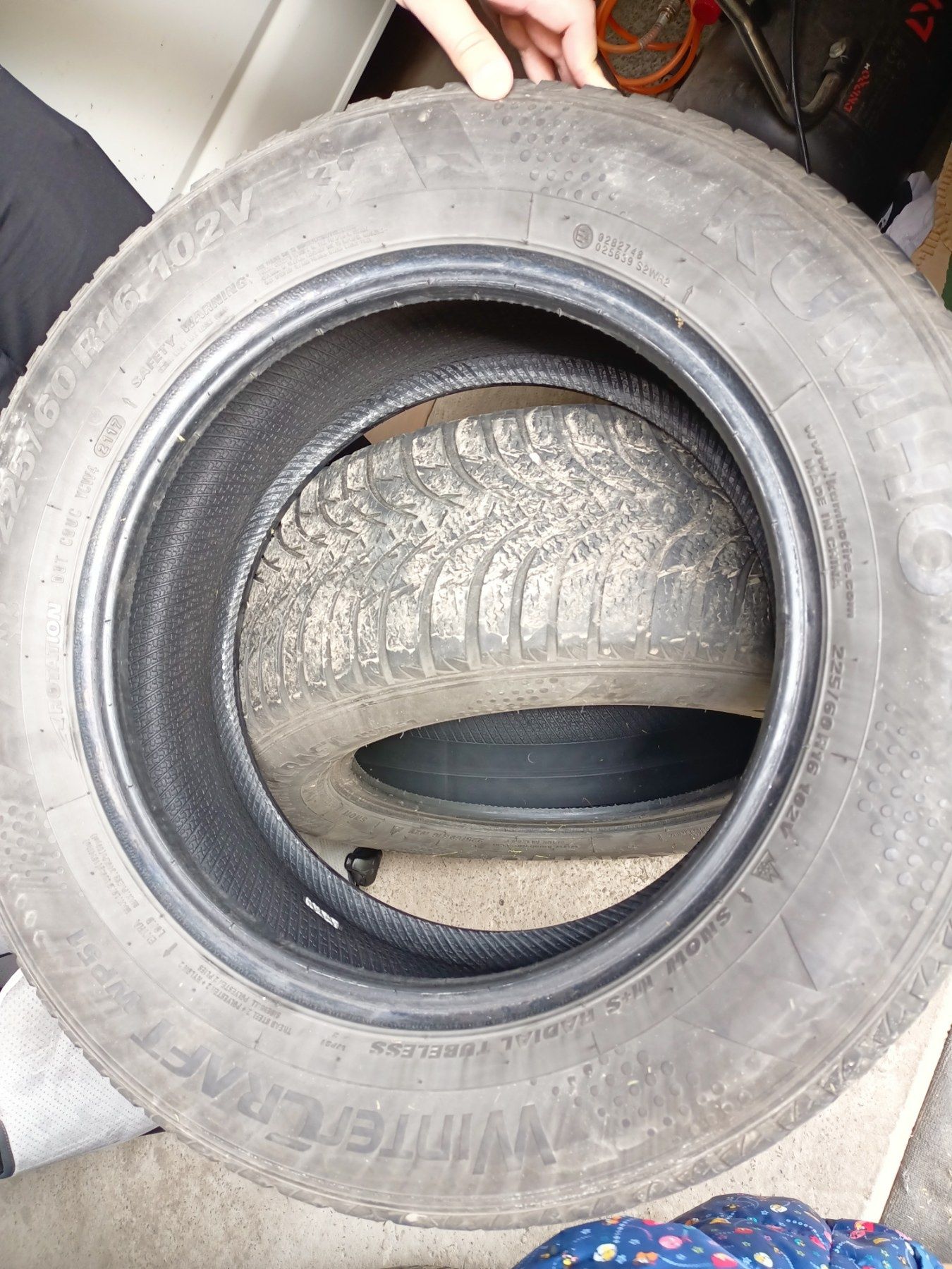 Резина зима Kumho 225/60 R16