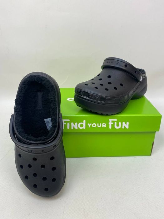 Новинка крокс сабо жіночі з хутром Crocs Classic Platform Lined чорні