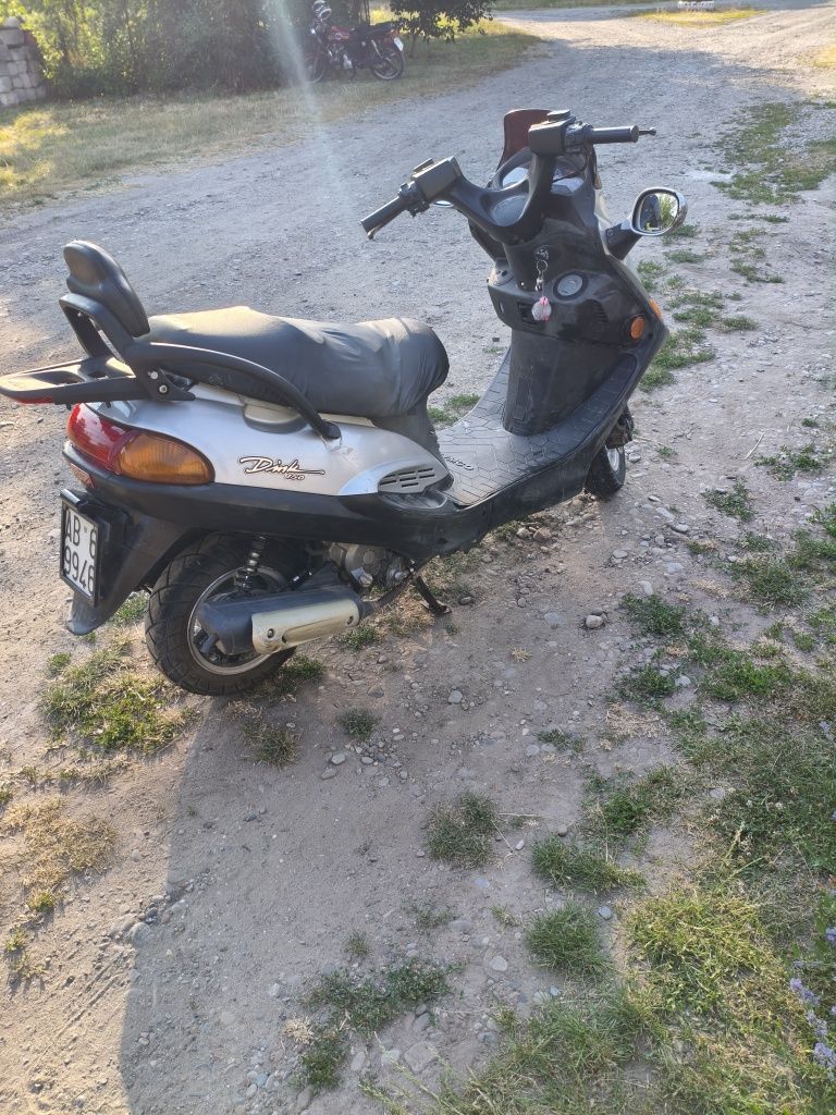 Продається скутер kymco dink150