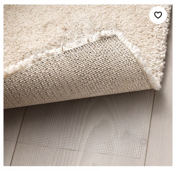 2 Tapetes brancos Ikea