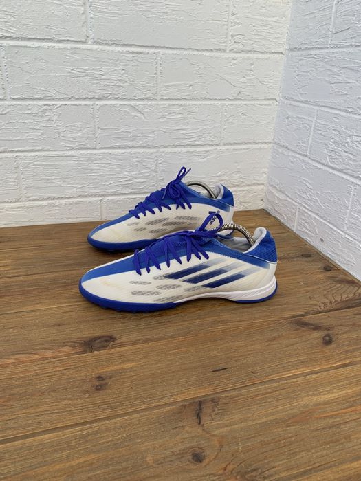 Футбольная обувь adidas оригинал 45р бутсы бампы шиповки сороконожки