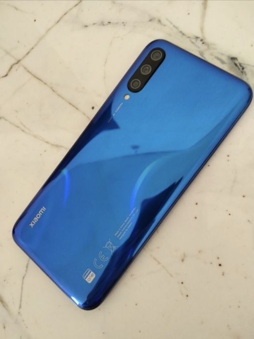 Продається Смартфон Xiaomi Mi A3 4/64GB — відмінний стан