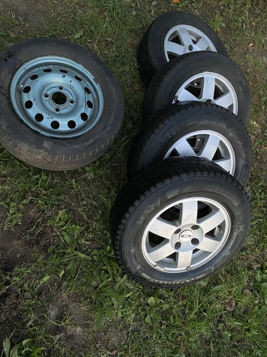 Продам колеса взборі на зимовій резині