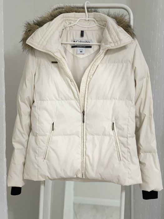 Жіноча Куртка пуховік Columbia.