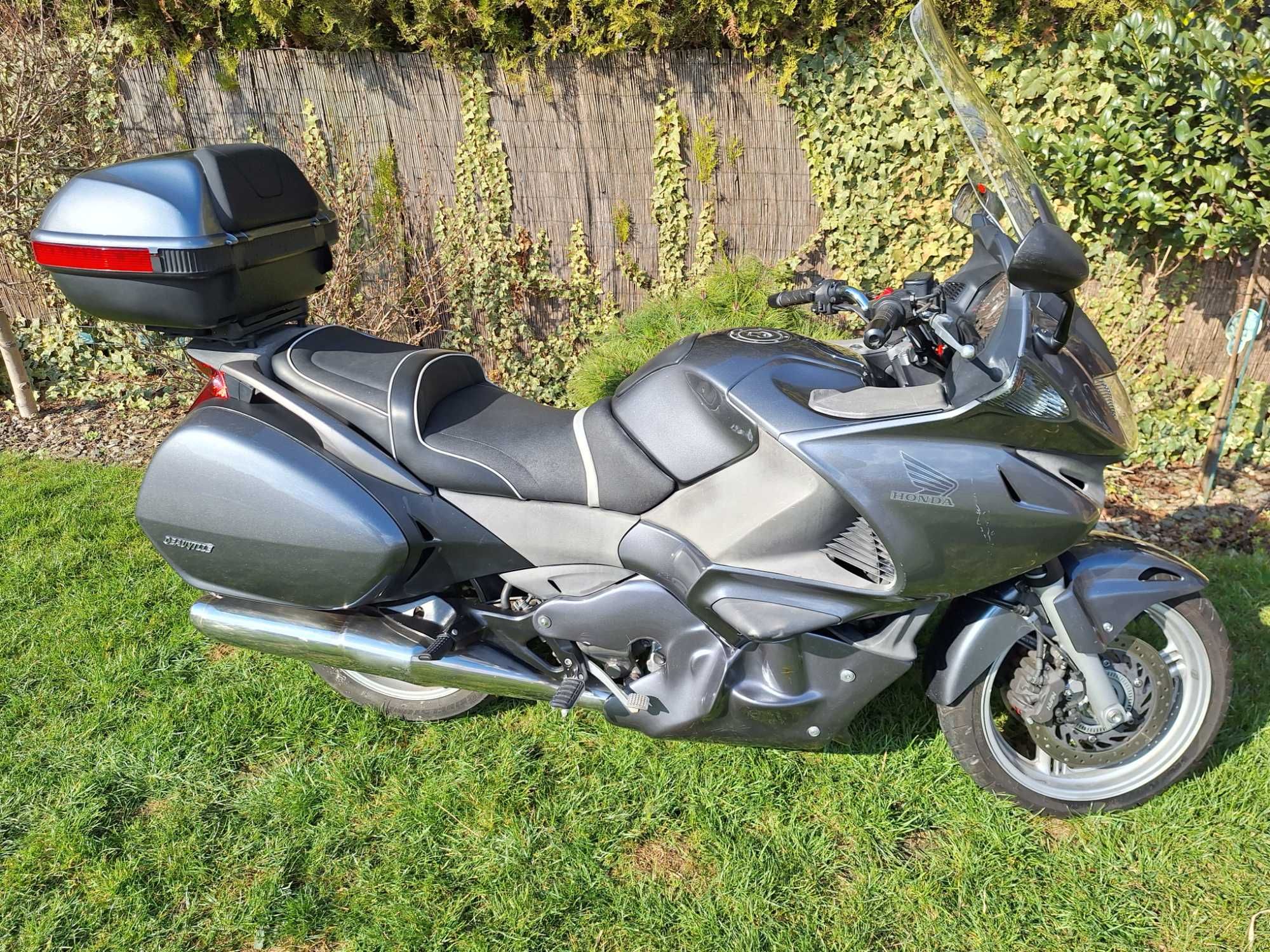 Honda NT 700 V NTV Deauville 2006 zarejestrowana 1 właściciel w kraju