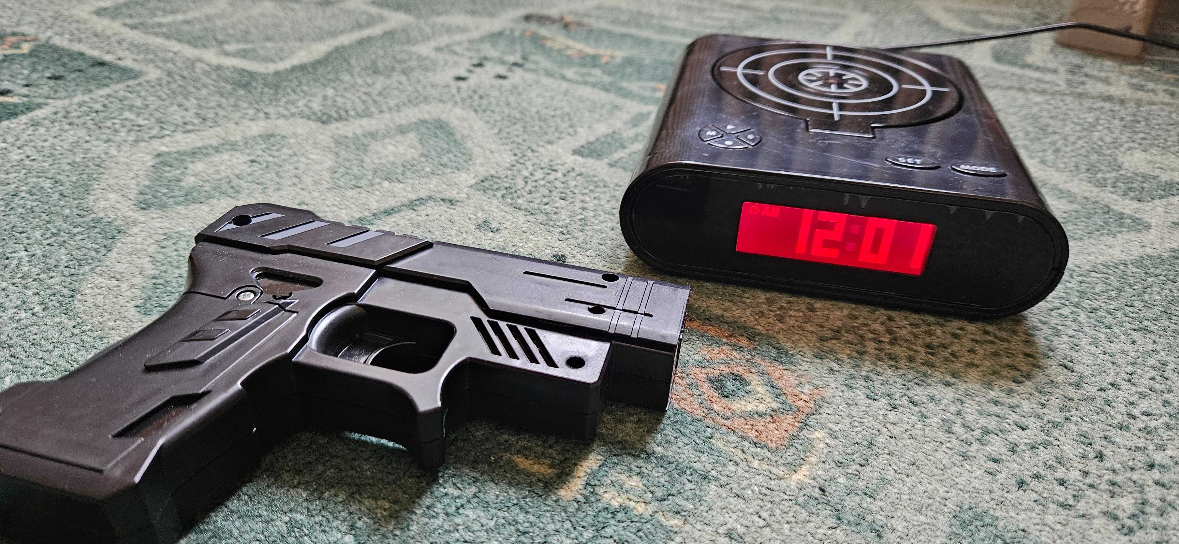 Budzik z tarczą, gun alarm clock + kabel zasilający, NOWY