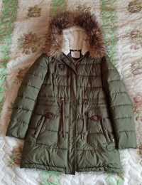 Женская зимняя куртка 2000 грн.