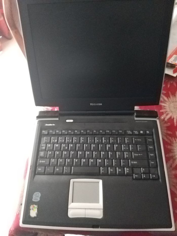 Toshiba Satélite Pro A10