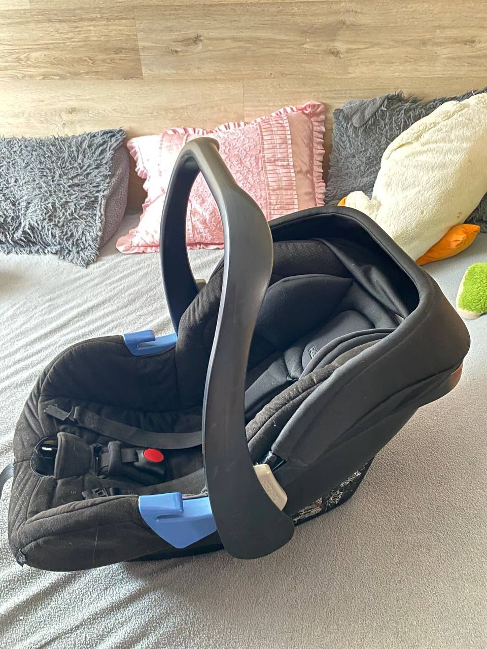 Автокрісло Recaro 0-18 міс