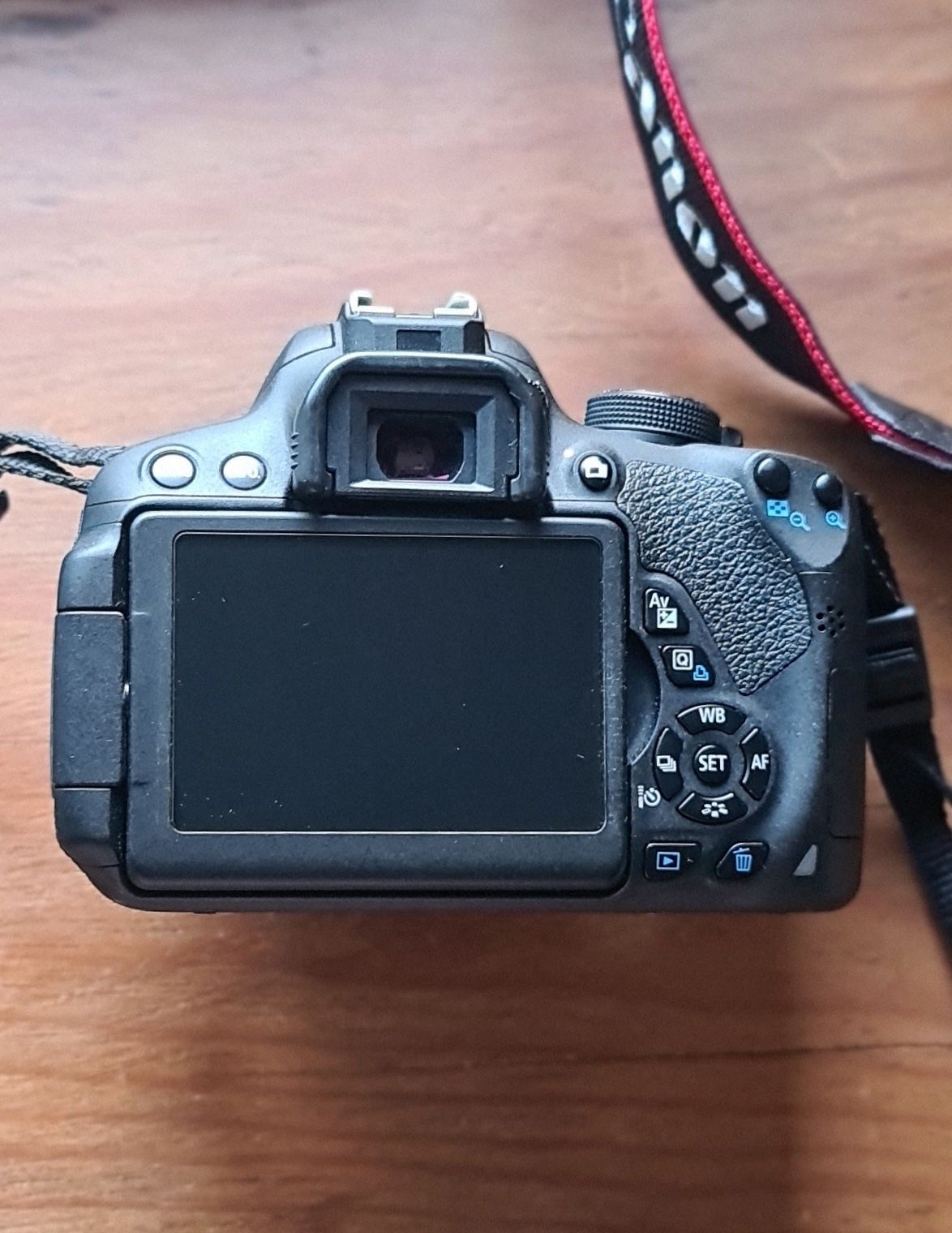 Canon EOS 700D + 18-55mm + 50mm + Ultrawide 10-20 mm