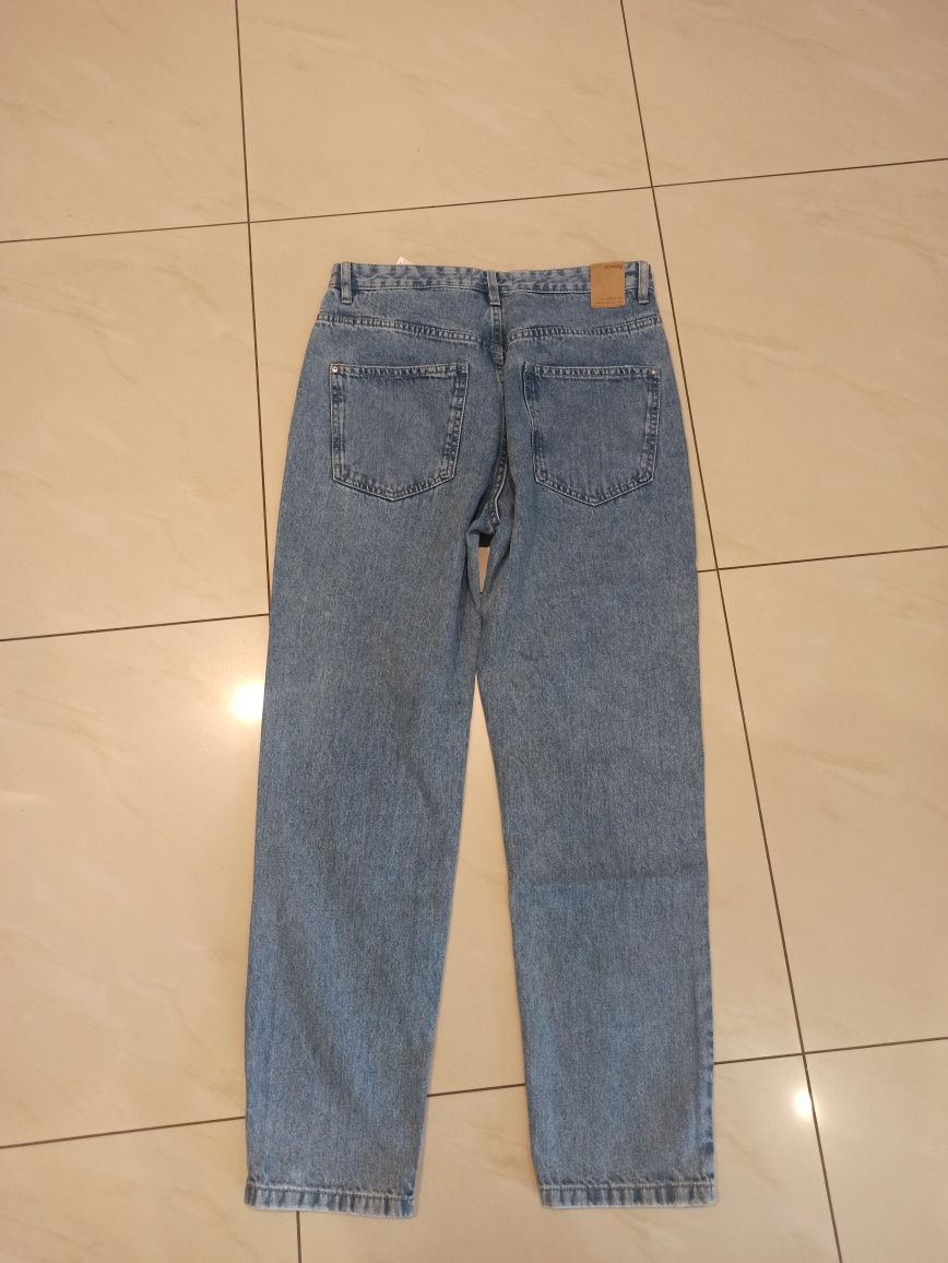 Nowe spodnie jeansy damskie Sinsay, rozmiar 40 (L)