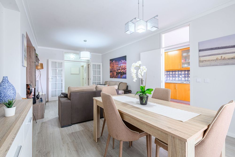 Quarto com despesas incluídas junto à estação de comboios