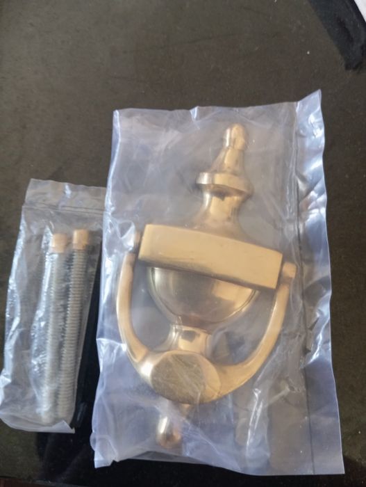 Batente porta latão