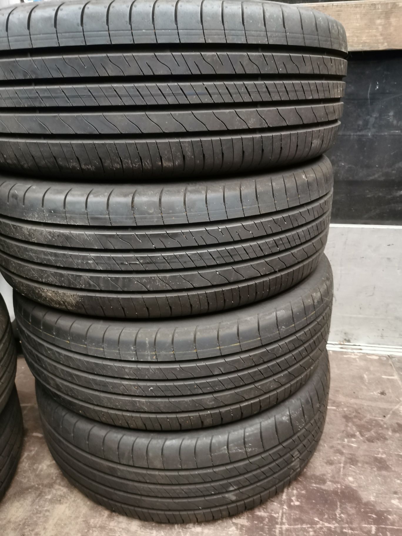 Opony Goodyear Performance 2 215/55 R18 99V