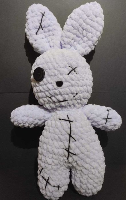Зайка, амігурумі