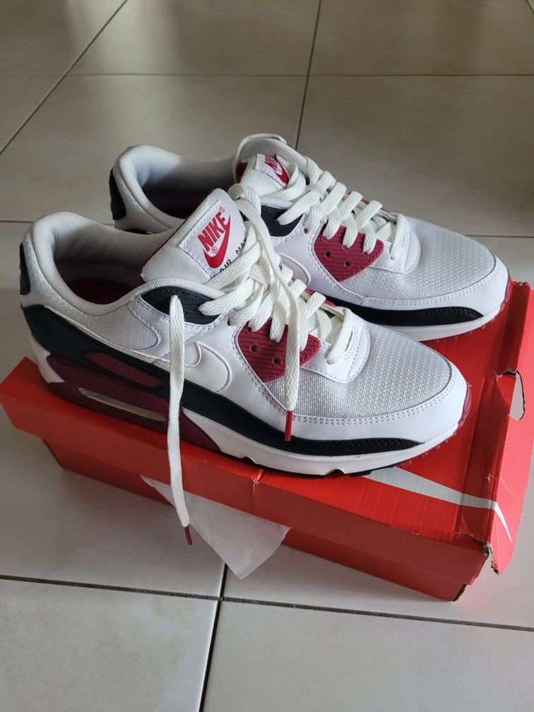 Kultowe buty NIKE Airmax