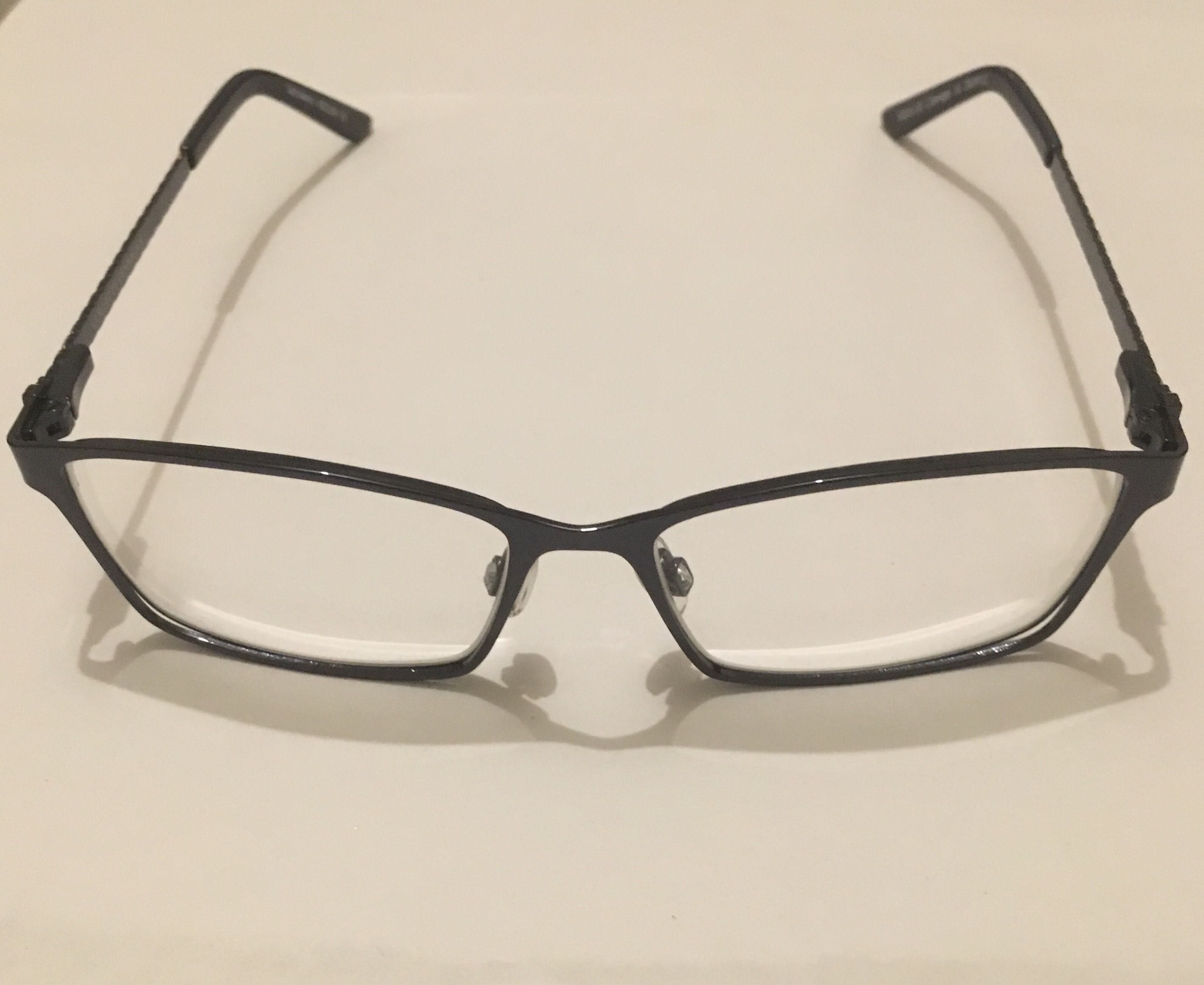 Armação de óculos marca Collette Dinnigan