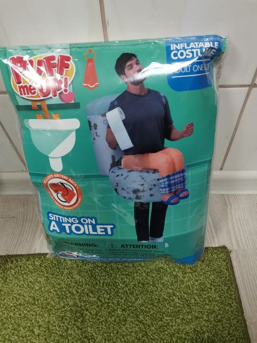 Sprzedam strój karnawałowy męski.