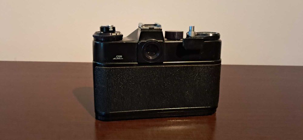 Aparat Zenit ET i Praktica MTL50