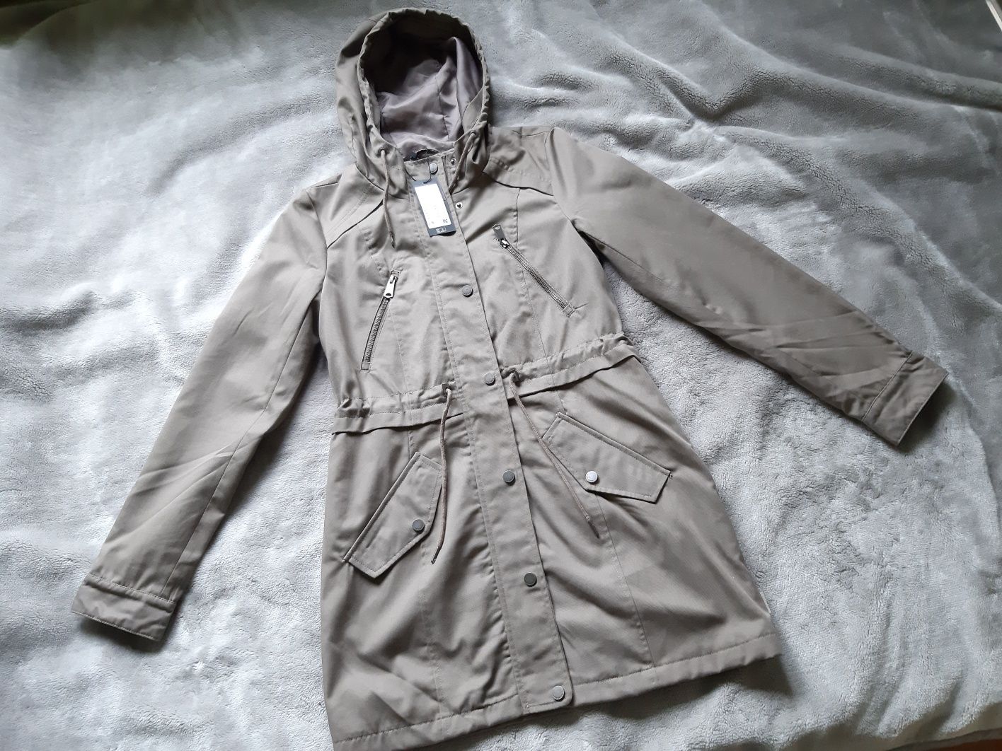 Nowa, lekka kurtka parka Vero Moda XS-S