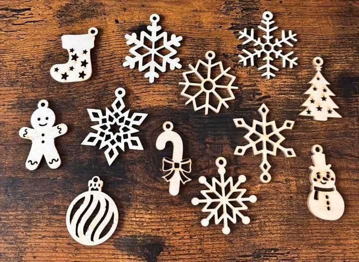 Ozdoby swiateczne,sklejka,bombki,pakiety