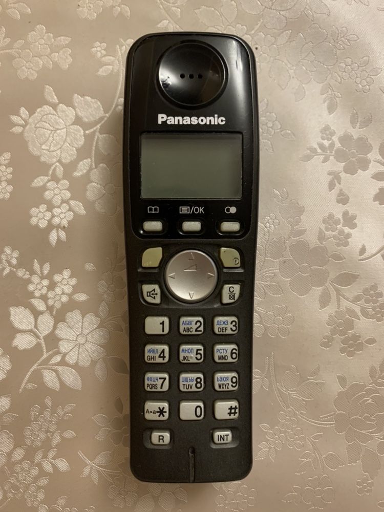 Цифровой беспроводной телефон Panasonic KX-TG7207ua