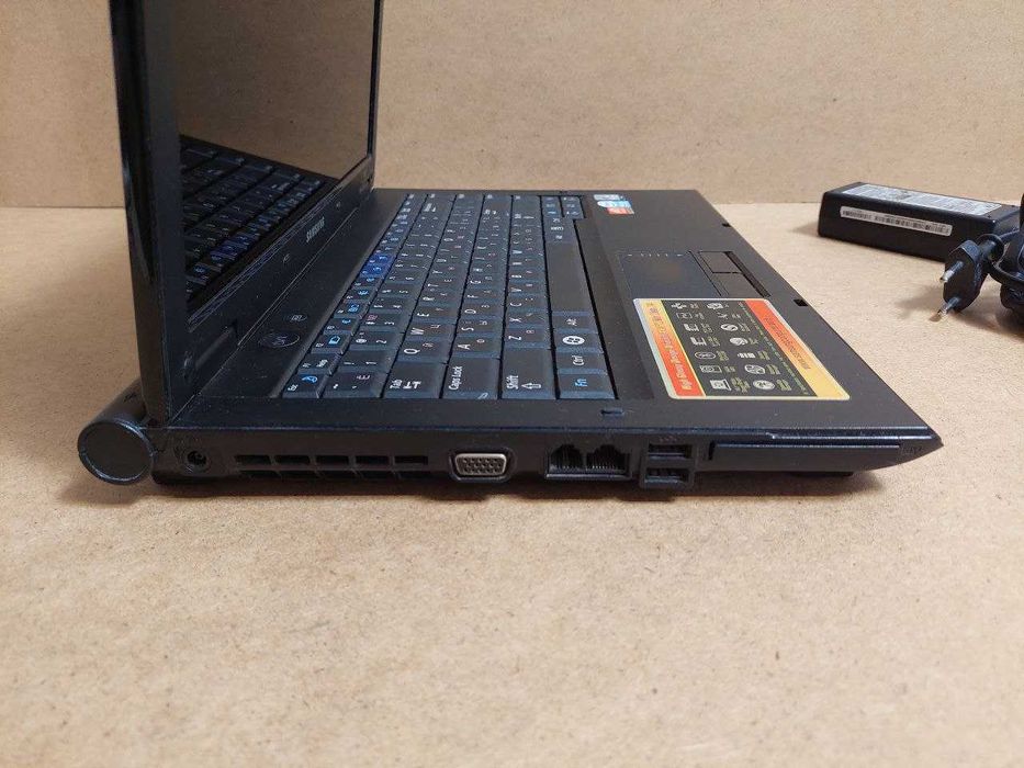 Ноутбук Samsung NP-R25E (на запчасти / нерабочий)