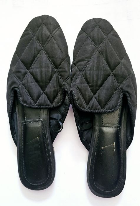 Klapki czarne pikowane Zara mule rozmiar 37