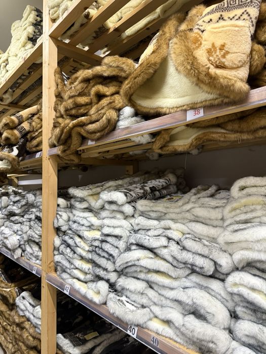 Жилетки з овчини, кожух, безрукавка