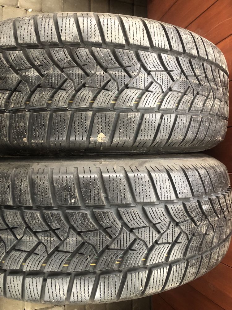 Dunlop 235/65 R17