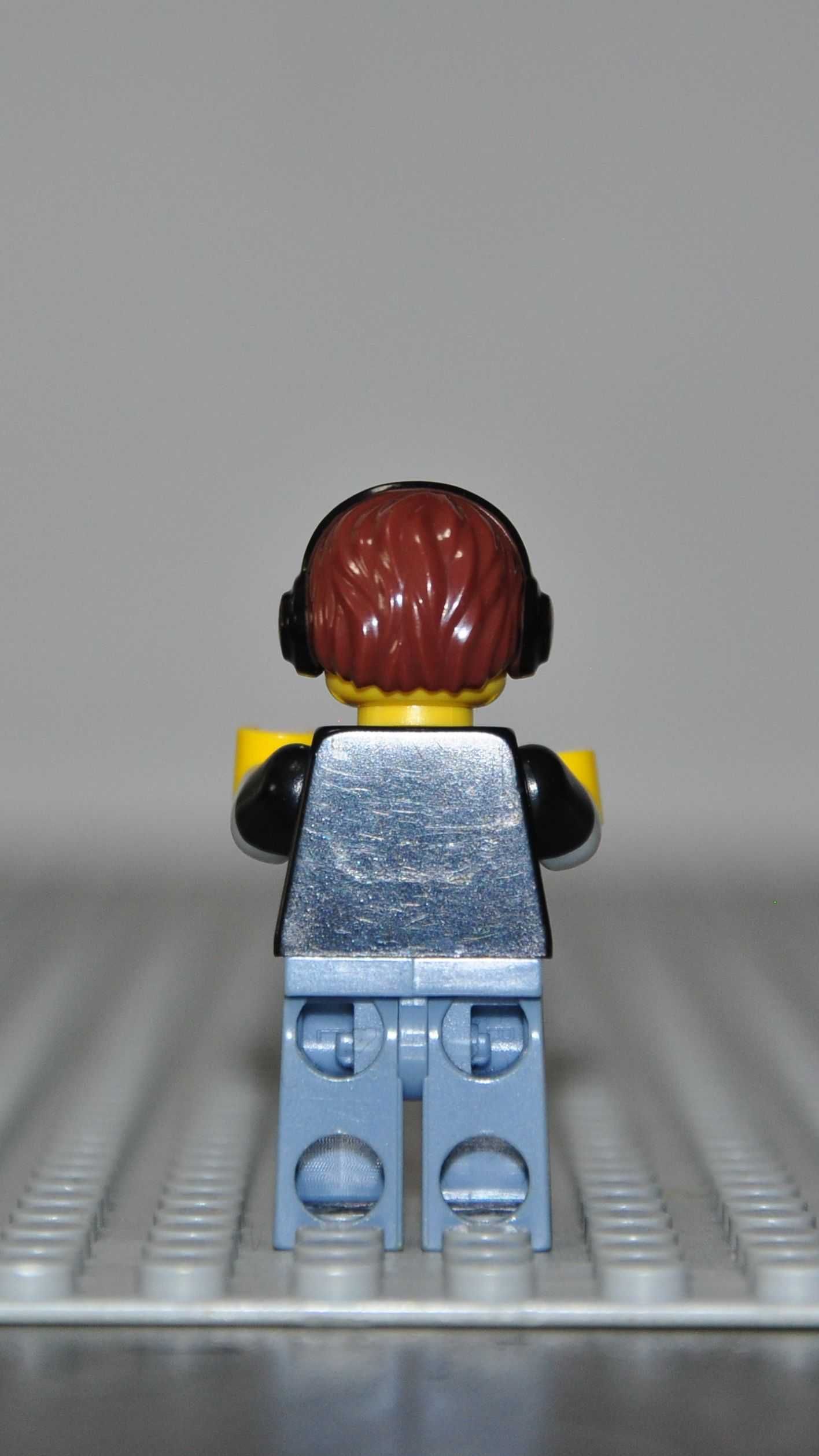 0178 Figurka LEGO col182 Minifigures Video Game Guy, Series 12