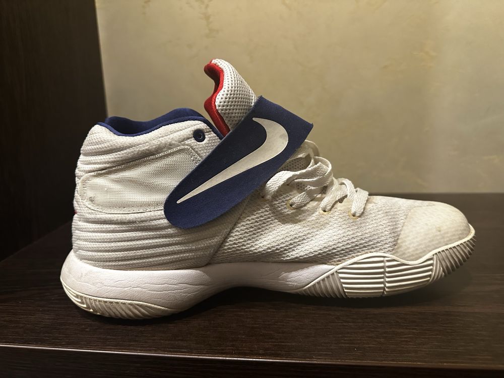 Nike Kyrie 2 USA PE – баскетбольные кроссовки (размер US 12 / EUR 46)