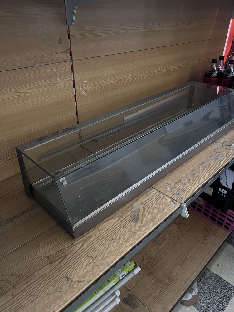 Vitrine pequena 1mts