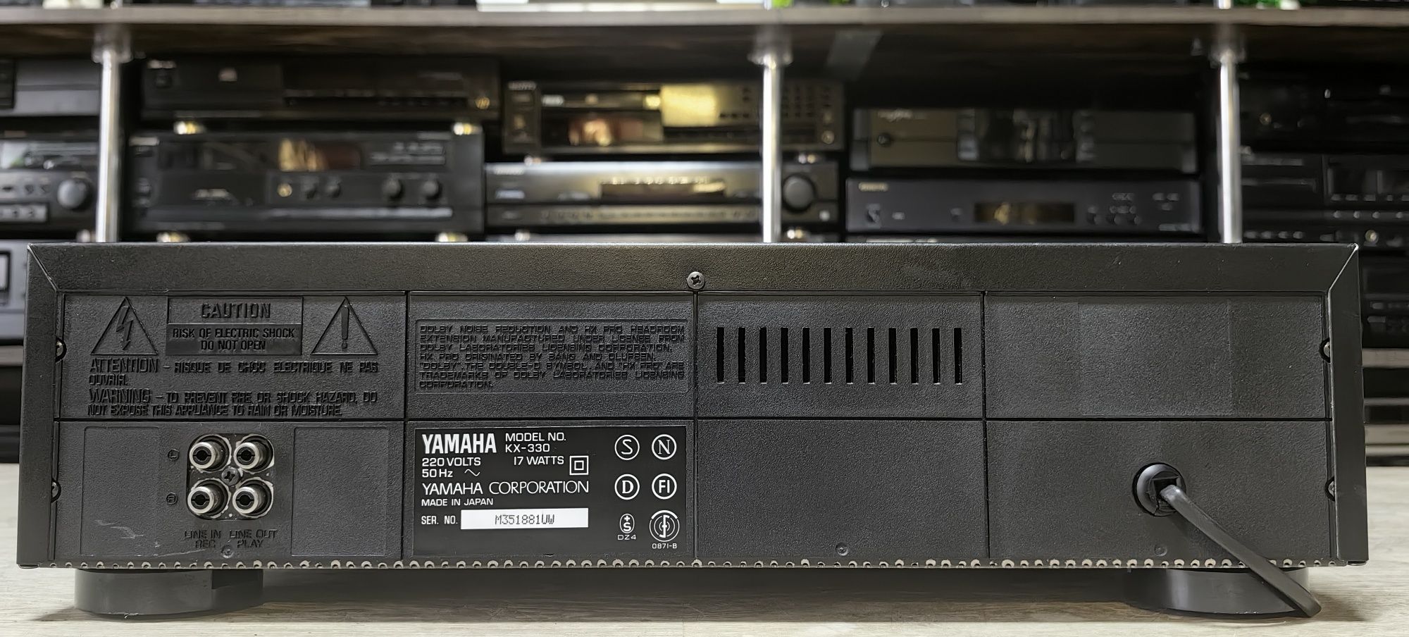Касетний програвач Yamaha KX-330