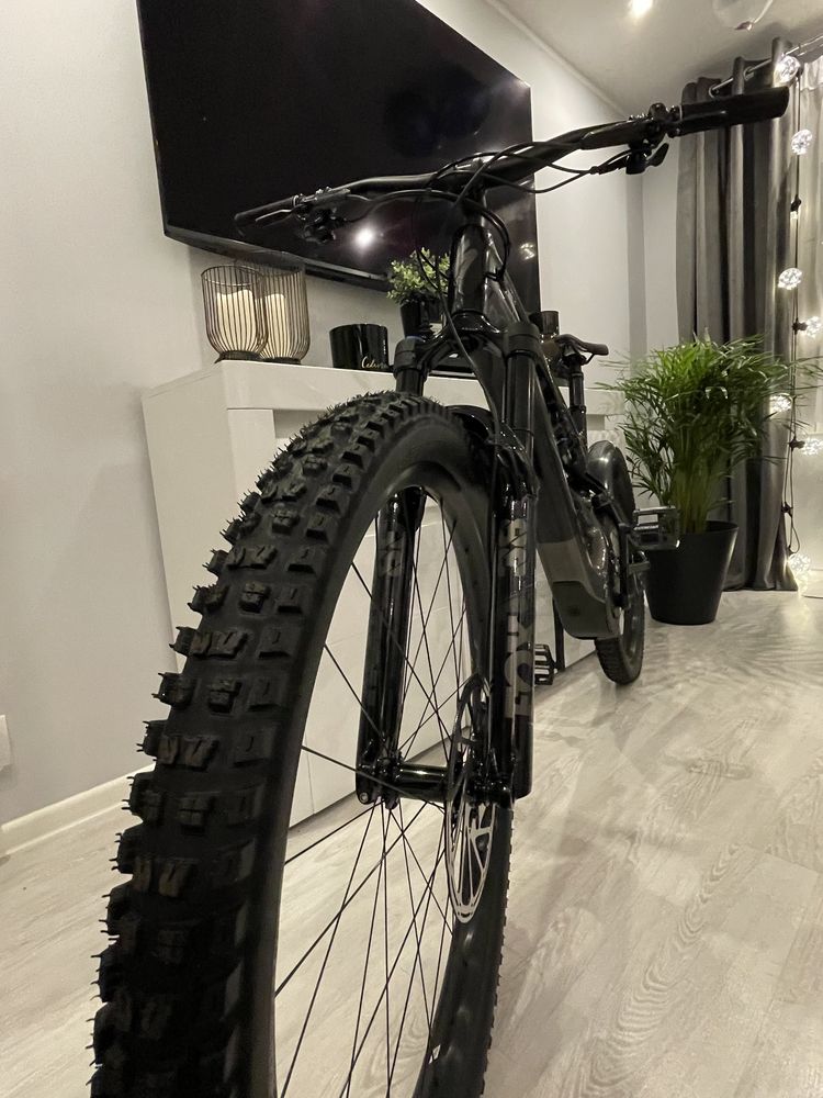 Rower elektryczny SPECIALIZED Turbo Levo Expert-CarbonBlack Rozmiar S6